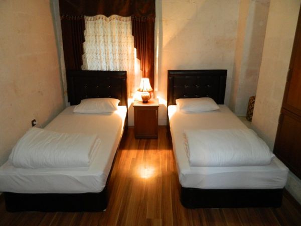 Kadim Otel