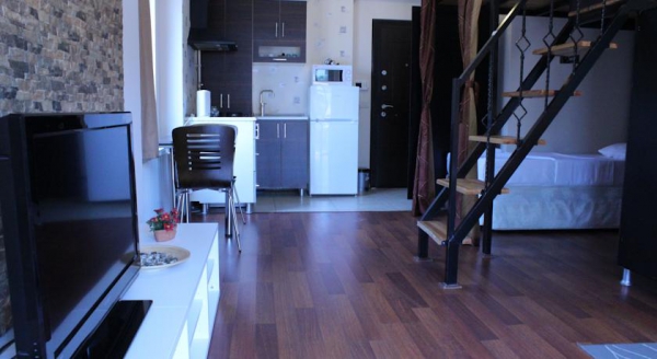 La Casa Suites