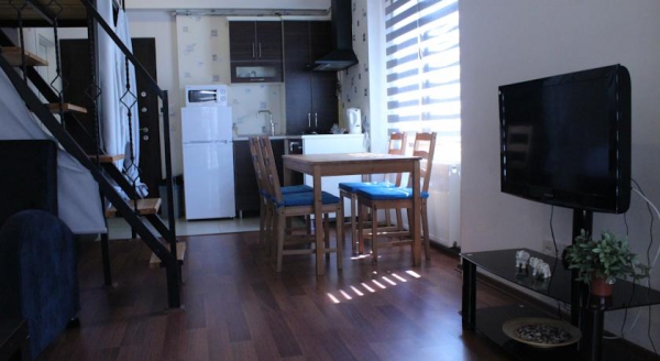 La Casa Suites