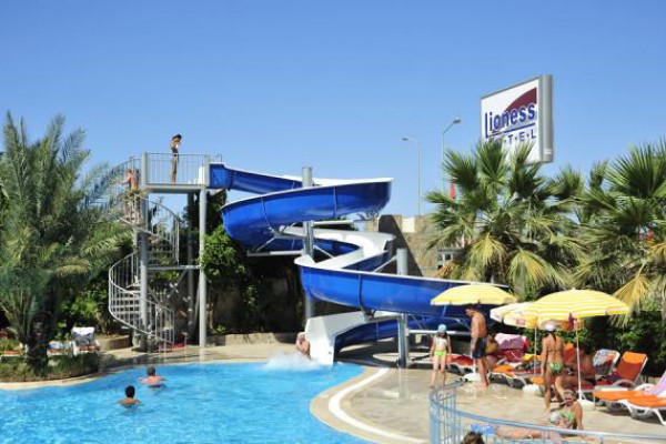 Lioness Hotel