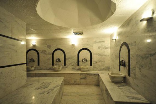 Lioness Hotel