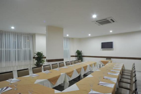Lioness Hotel