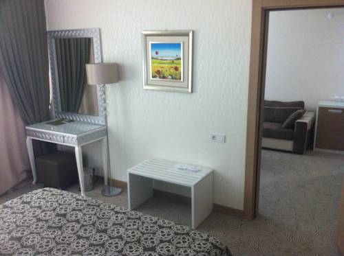 Nadir Hotel