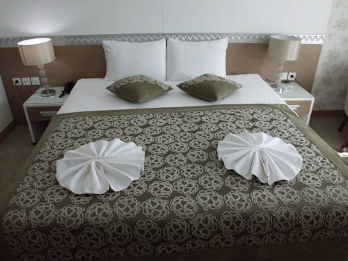 Nadir Hotel
