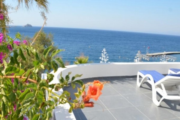 Nomia Hotel