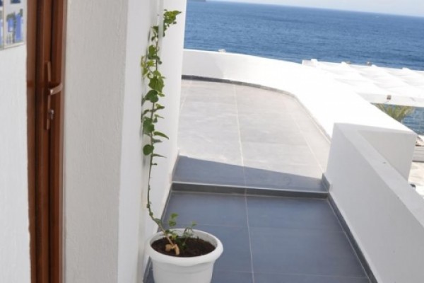 Nomia Hotel
