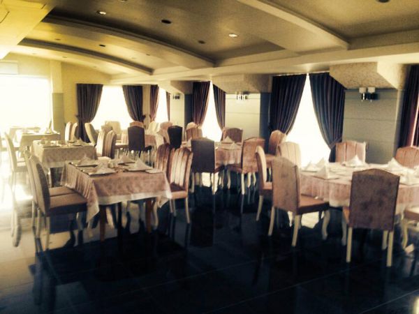 Onis Hotel