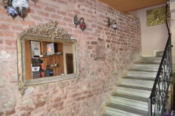Optimist Otel