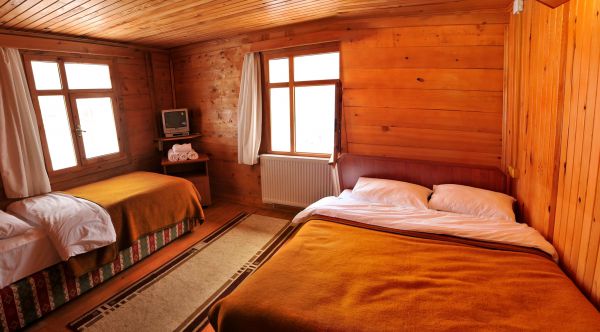 Oris Ahşap Otel