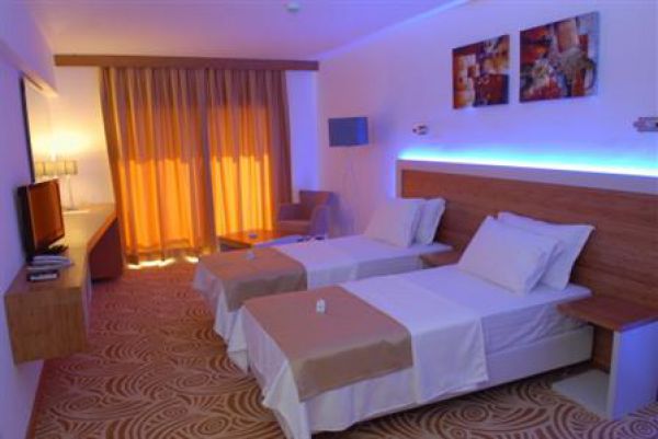 Otel Egge