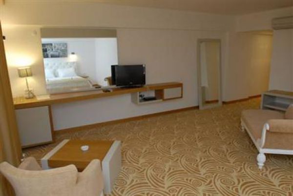 Otel Egge