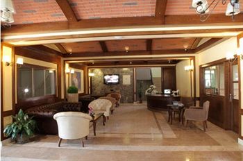 Padok Premium Hotel and Stables