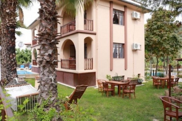 Pisiris Otel