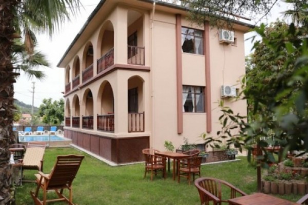 Pisiris Otel