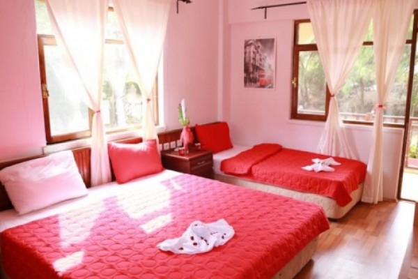 Pisiris Otel