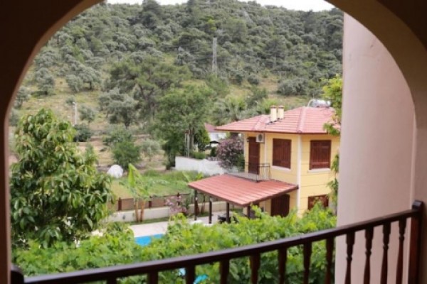 Pisiris Otel