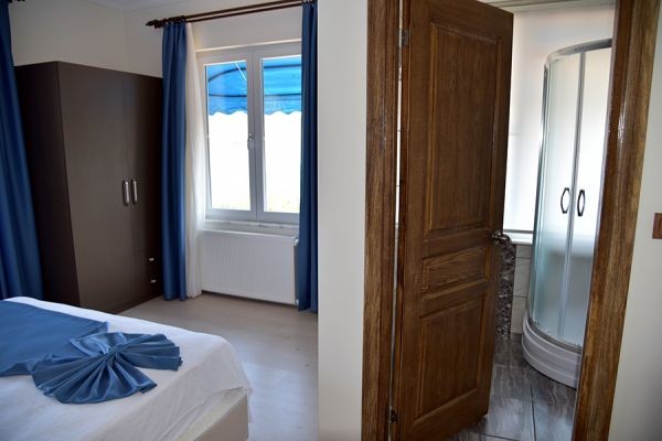 Pyrgos Otel