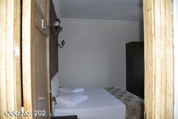 Pyrgos Otel