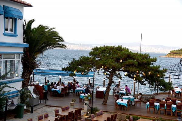 Pyrgos Otel