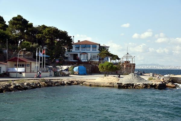 Pyrgos Otel