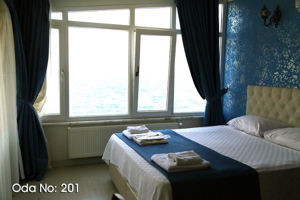 Pyrgos Otel