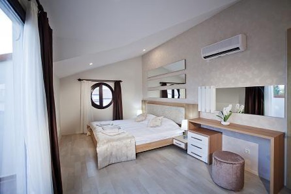River Garden Holiday Village