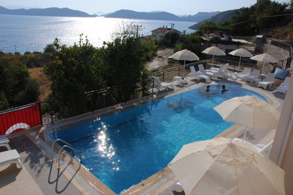 Saranda Club Otel