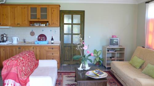 Sempati Apart