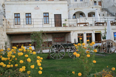 Spelunca Hotel