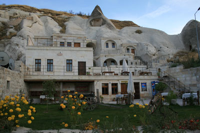 Spelunca Hotel