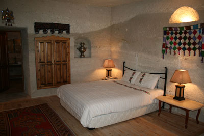 Spelunca Hotel