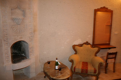 Spelunca Hotel