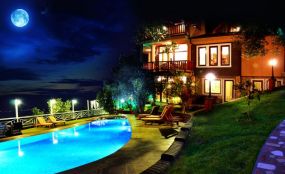 Aeneas Boutique Hotel