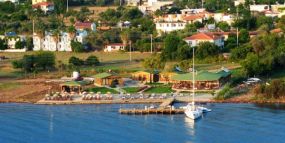 Borina Yacht Club Bungalows & Restaurant
