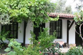 &Ccedil;i&ccedil;ekli Bah&ccedil;e Motel
