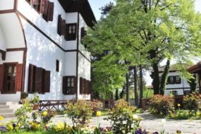 Havuzlu Asmazlar Konağı