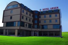 Hotel Arsen