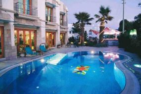 View Beach Hotel