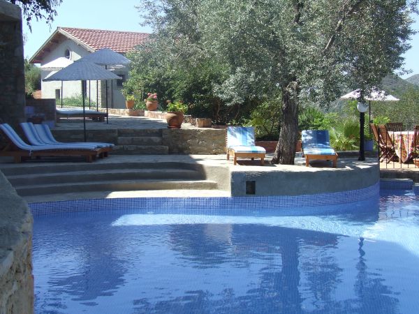Triopia Otel