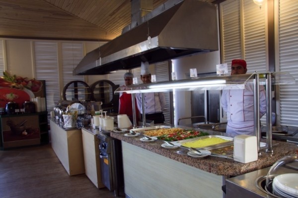 Vela Hotel İçmeler