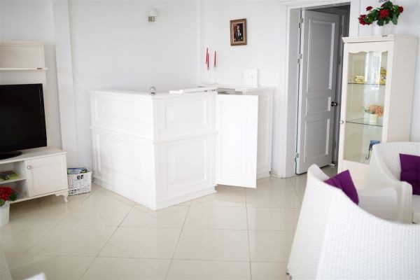 White Palace Otel