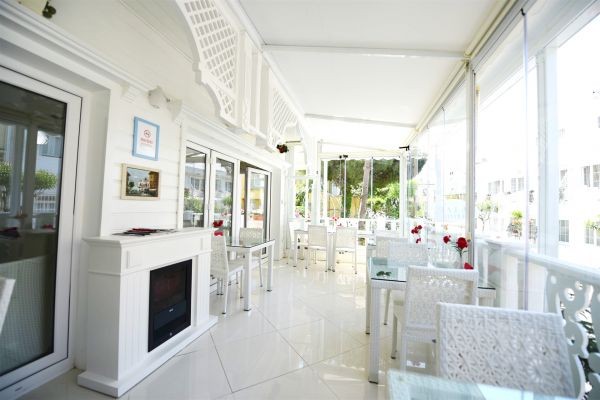 White Palace Otel