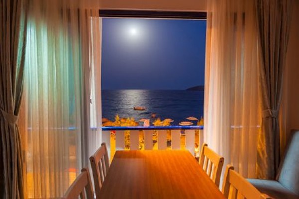 Yalı Suites Hotel
