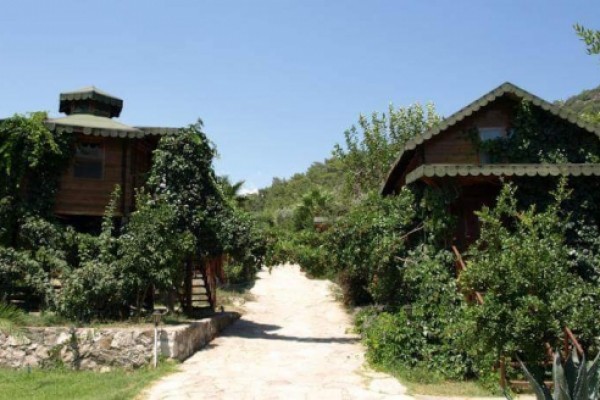Adam & Eva Bungalow