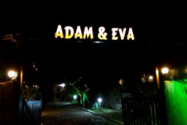 Adam & Eva Bungalow
