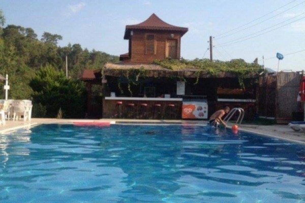 Adam & Eva Bungalow