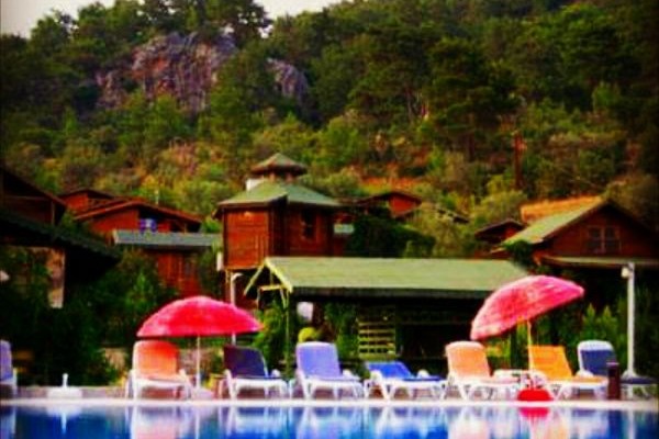 Adam & Eva Bungalow