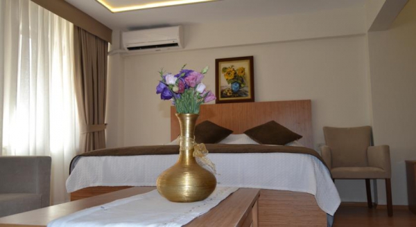 Aiza Suites