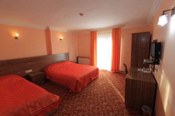 Aktuğ Otel
