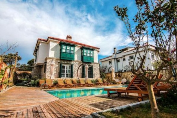 Alaçatı Boreas Butik Otel